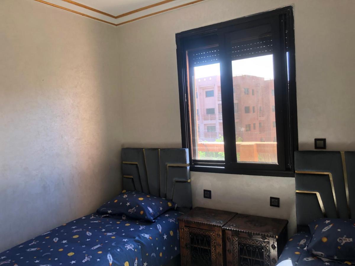 Charmant Logement Avec Parking Residenciel Sans Piscine Apartment Marrakesh Ngoại thất bức ảnh